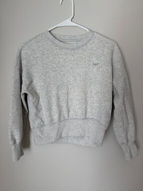 Abercrombie Kids Light Heather Gray Crewneck Sweatshirt | LIKE NEW!